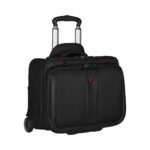 Мобильный офис WENGER Patriot с чехлом для ноутбука 15,6'', черный, 100% полиэстер 43х41х31 см, 25 л - 2